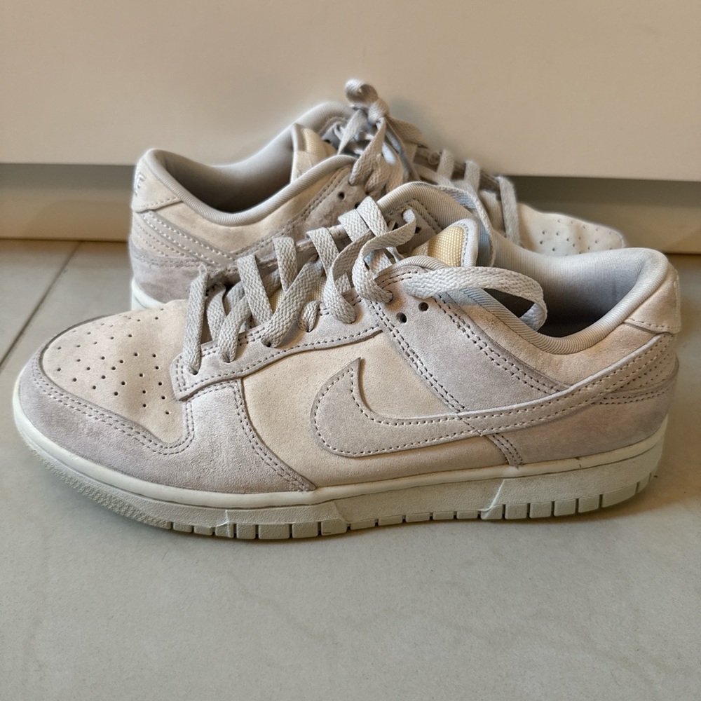 Nike Light Tan Suede Sneakers
